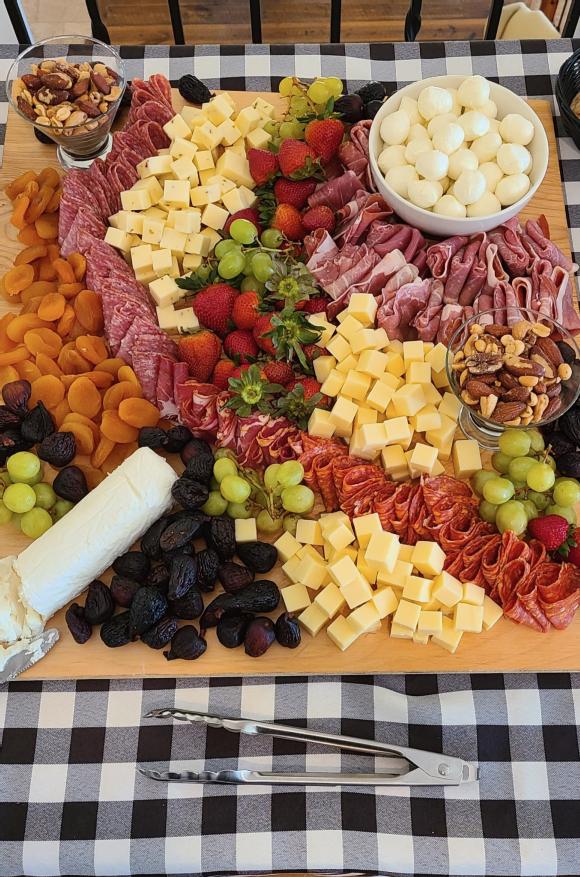 ROSEMONT WINERY / Wine + Dine w/The Kitchen Table 07-12-2025